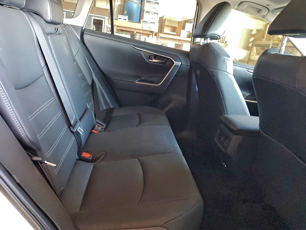 2024 TOYOTA RAV4 LIMITED photo 19