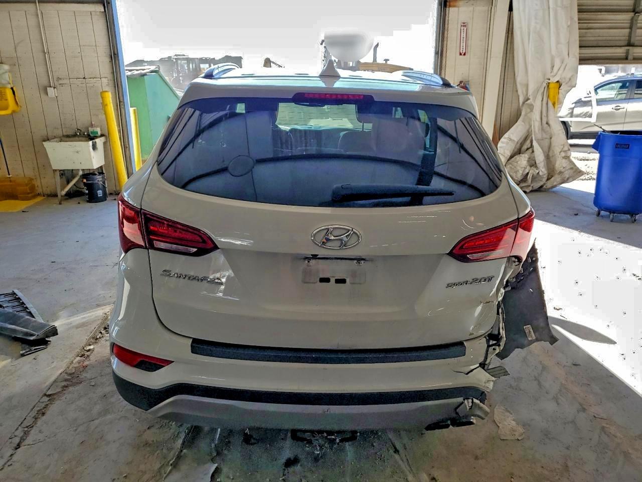 2017 HYUNDAI SANTA FE SPORT photo 6