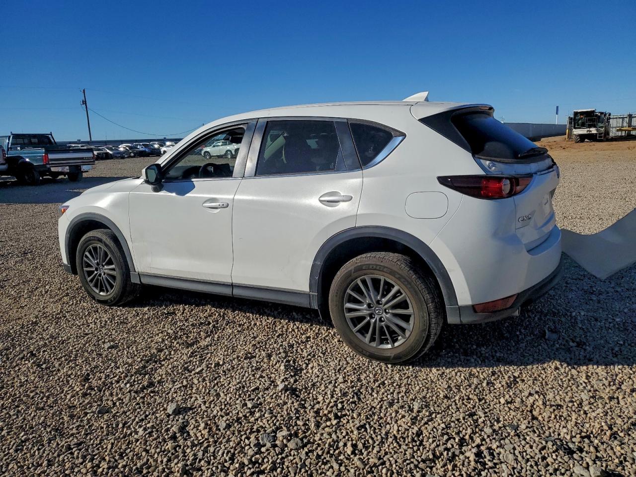 2020 MAZDA CX-5 TOURING photo 2