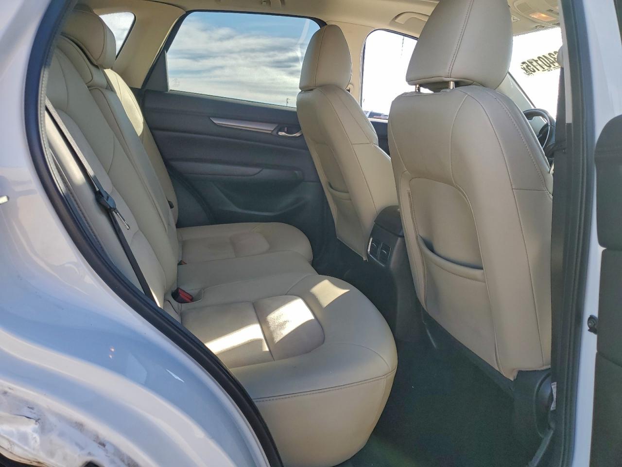 2020 MAZDA CX-5 TOURING photo 11