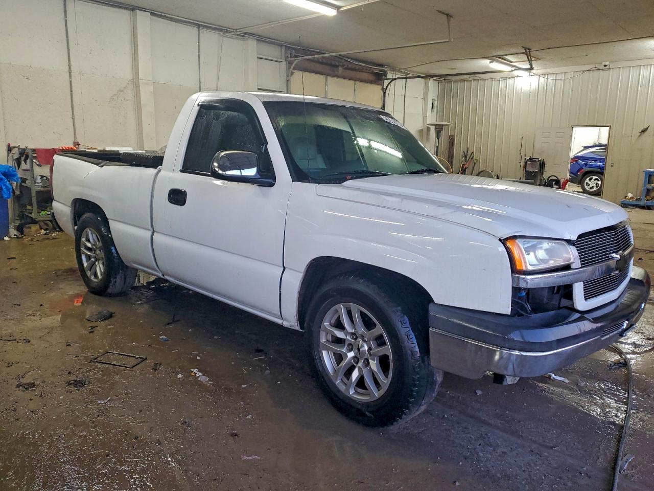 2003 CHEVROLET SILVERADO C1500 photo 4