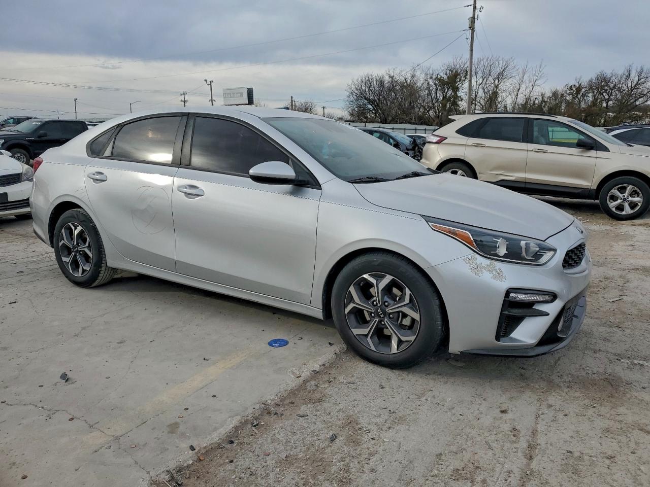 2019 KIA FORTE FE photo 4