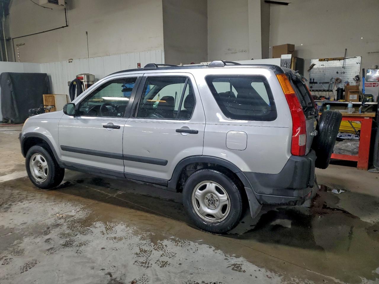 2002 HONDA CR-V LX photo 2