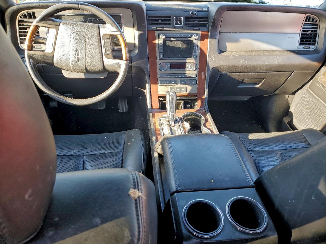 2013 LINCOLN NAVIGATOR photo 8