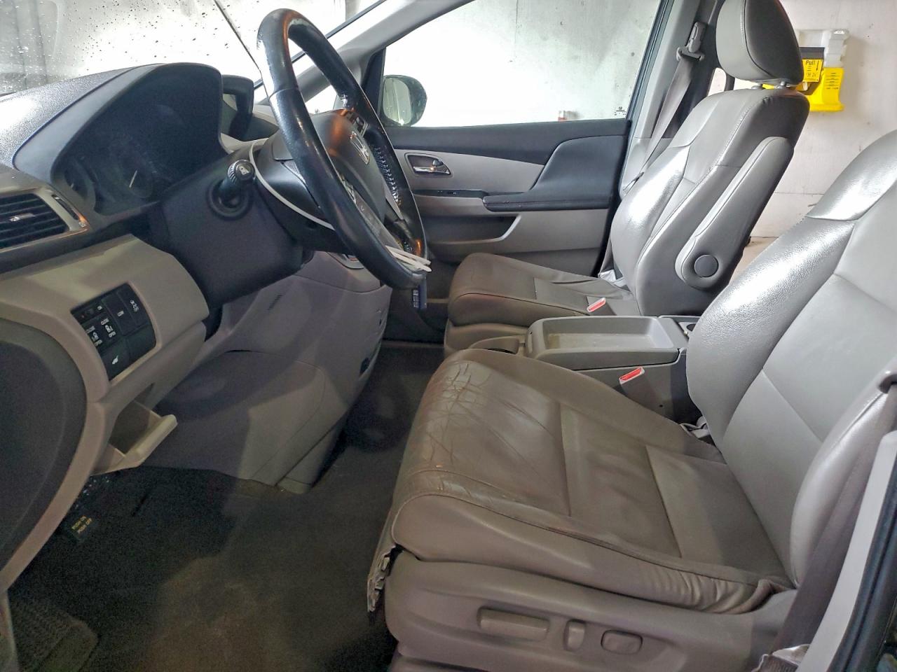 2016 HONDA ODYSSEY EXL photo 13