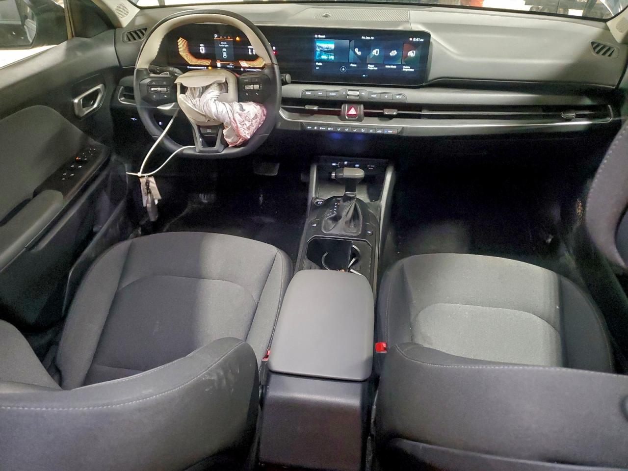 2025 KIA K4 LX photo 8