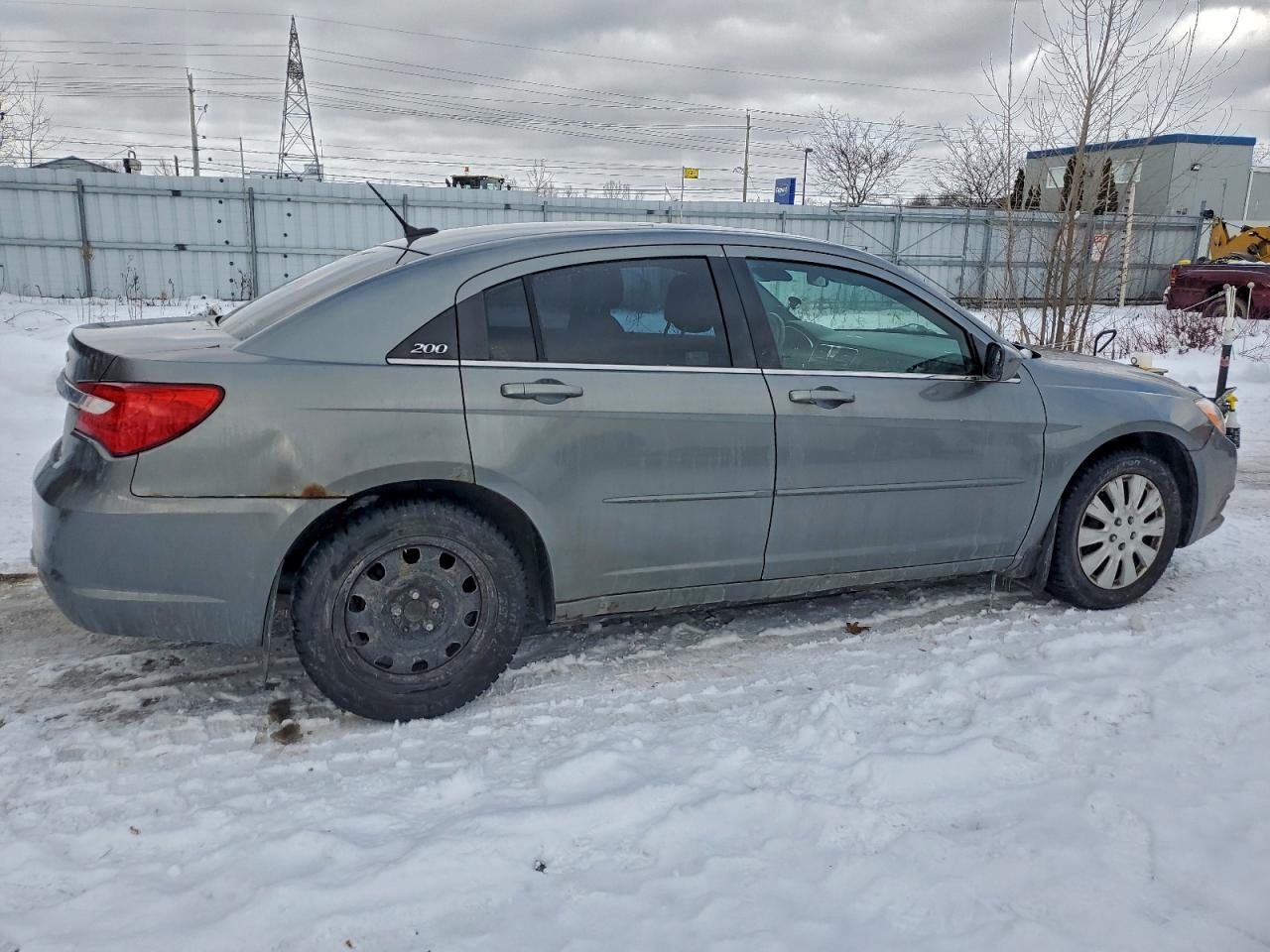 2013 CHRYSLER 200 LX photo 3