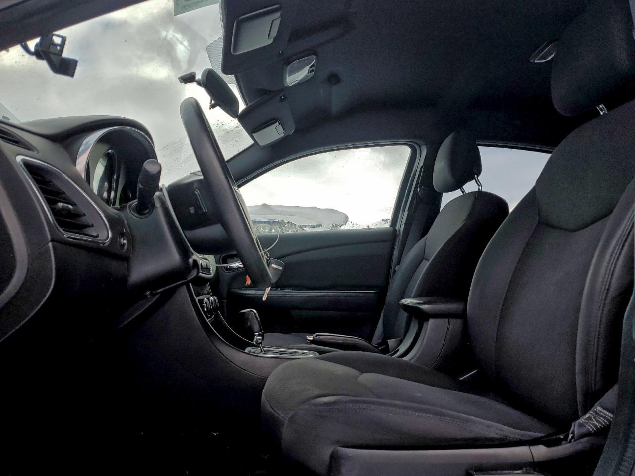 2013 CHRYSLER 200 LX photo 7