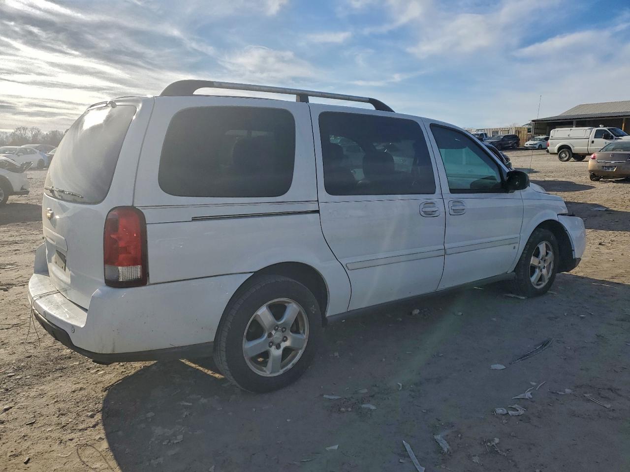 2007 CHEVROLET UPLANDER LT photo 3