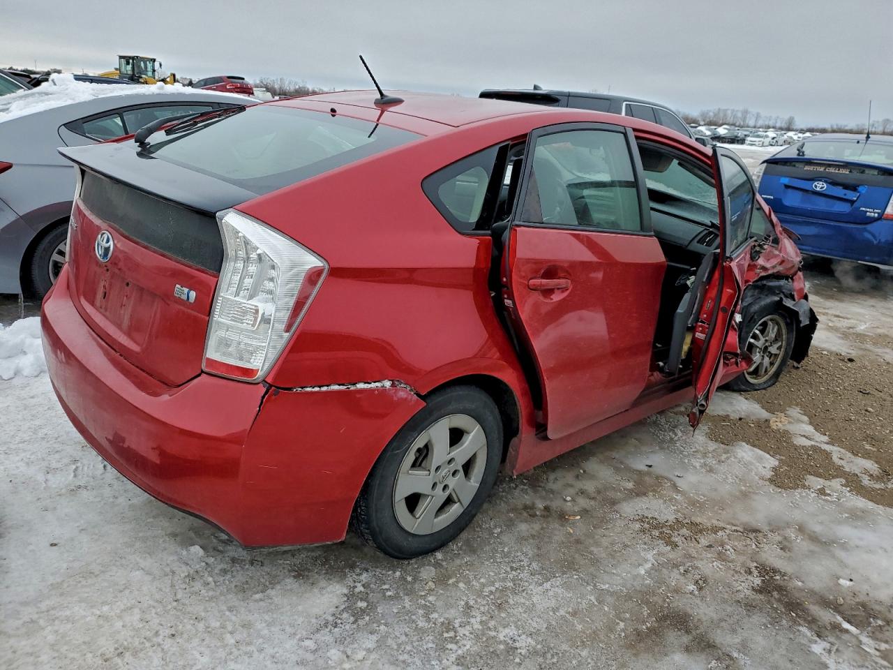 2011 TOYOTA PRIUS photo 3