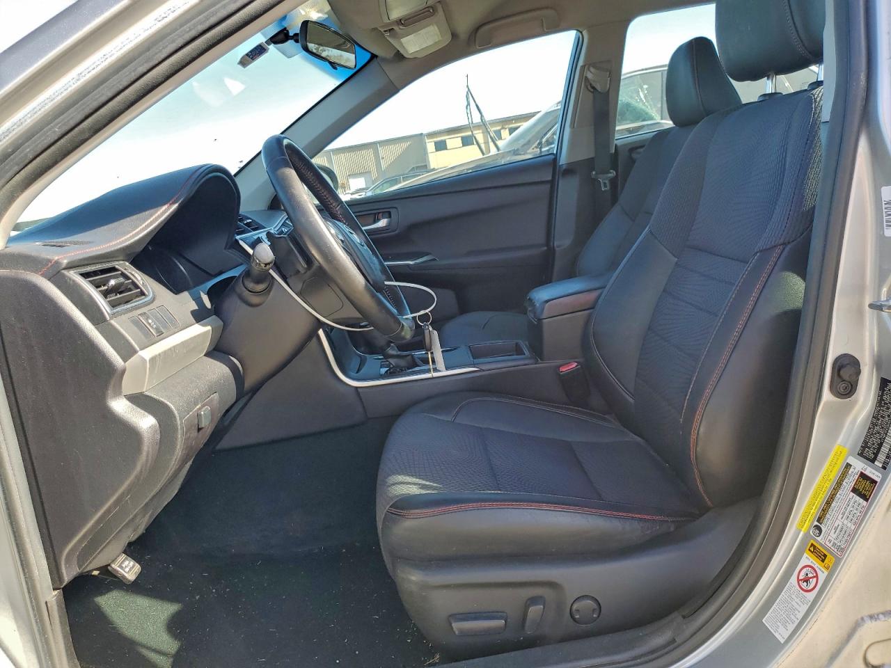 2016 TOYOTA CAMRY LE photo 7