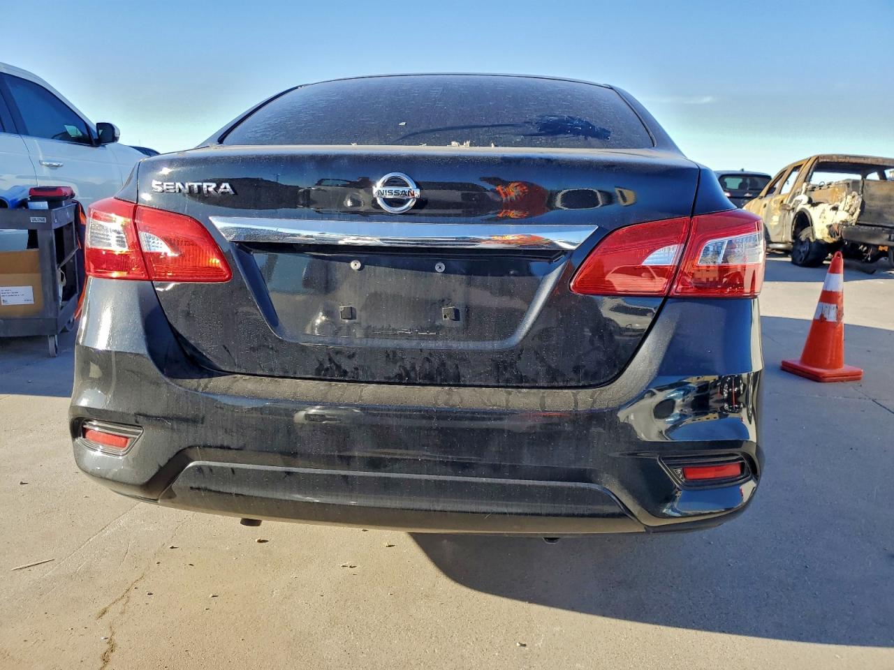2019 NISSAN SENTRA S photo 6