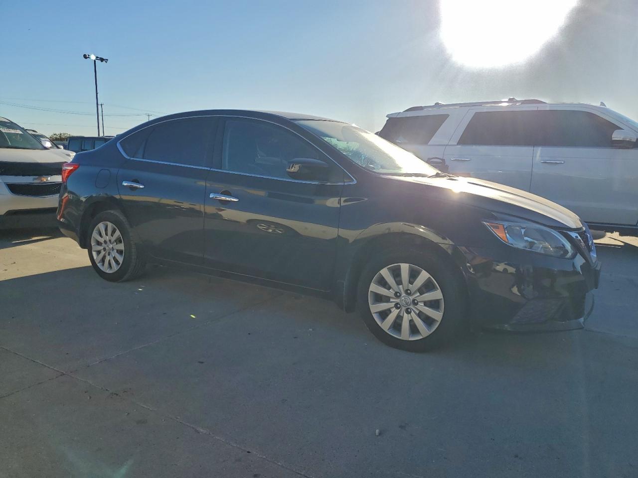 2019 NISSAN SENTRA S photo 4