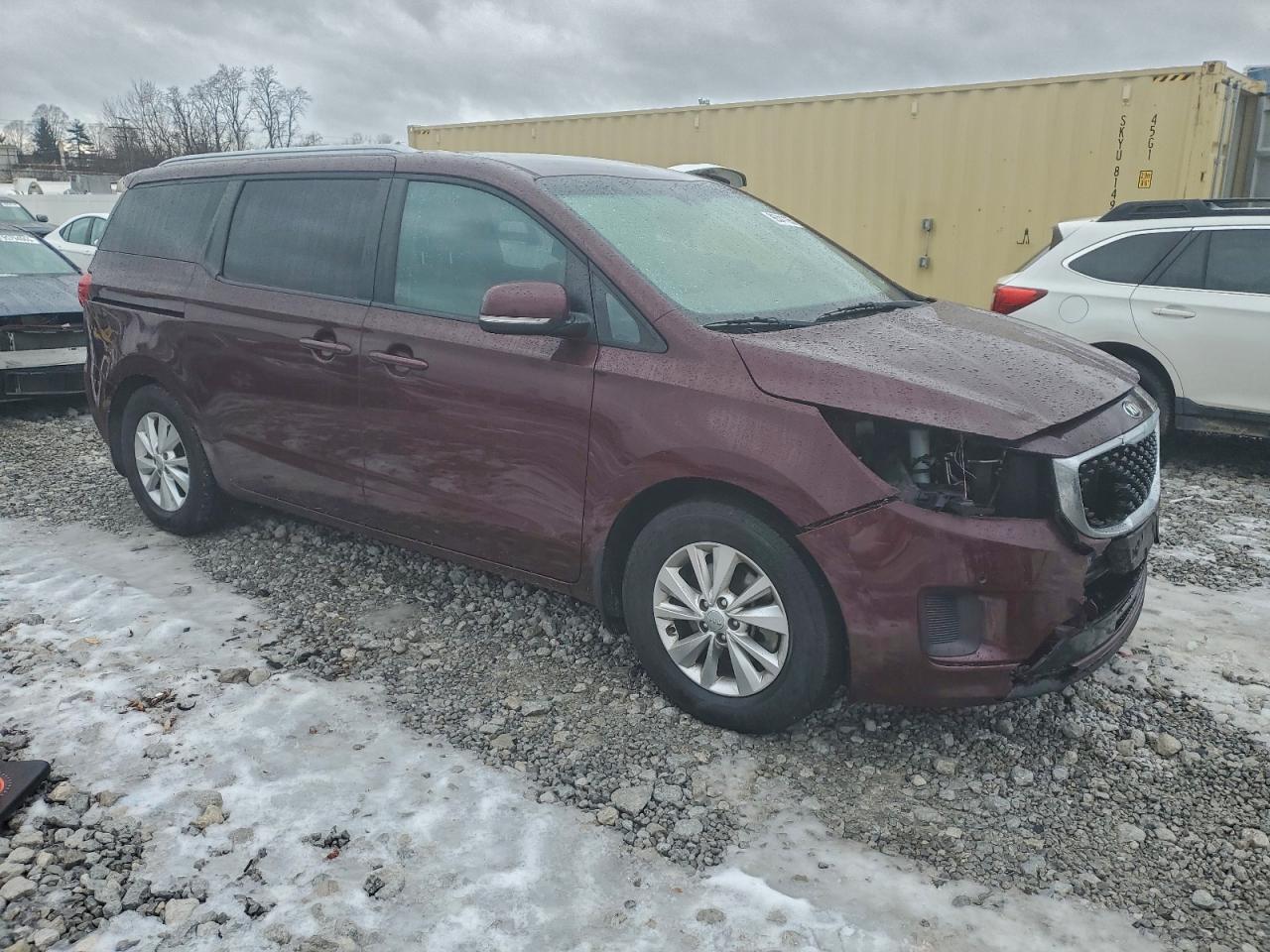 2017 KIA SEDONA LX photo 4