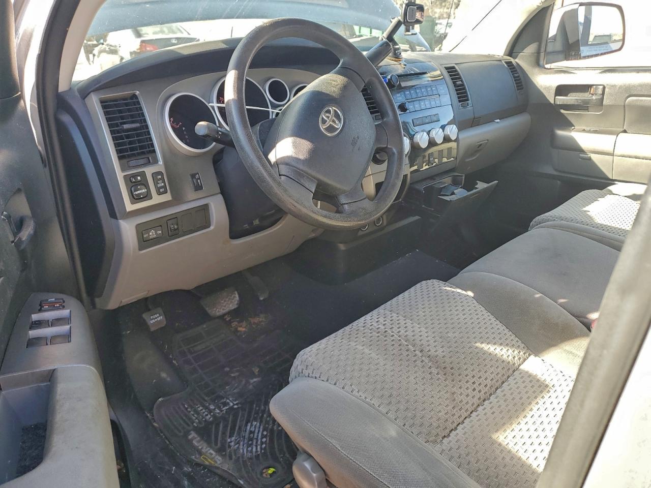 2013 TOYOTA TUNDRA DOUBLE CAB SR5 photo 8