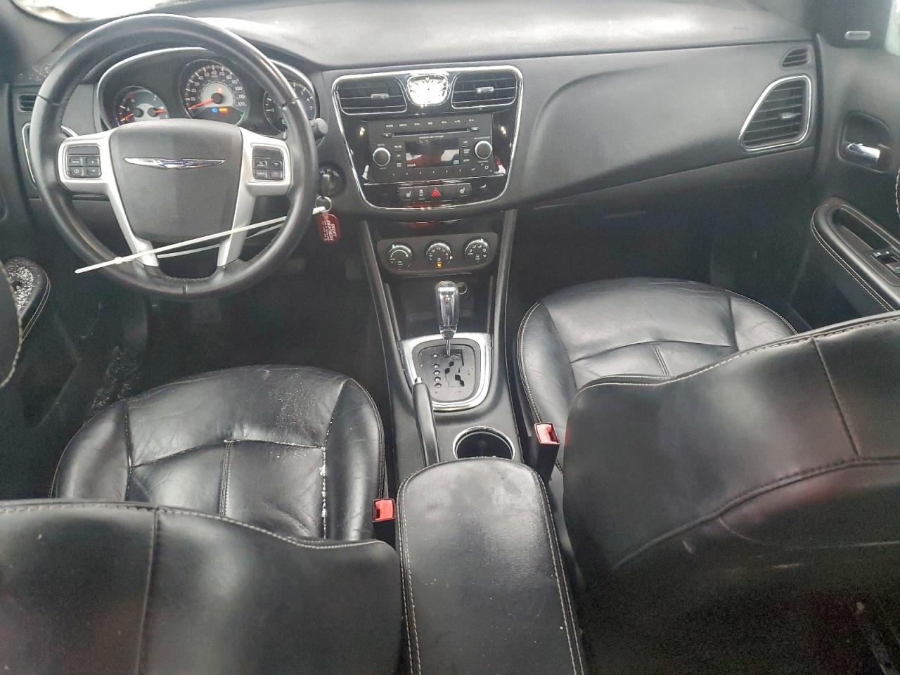 2013 CHRYSLER 200 LIMITED photo 8