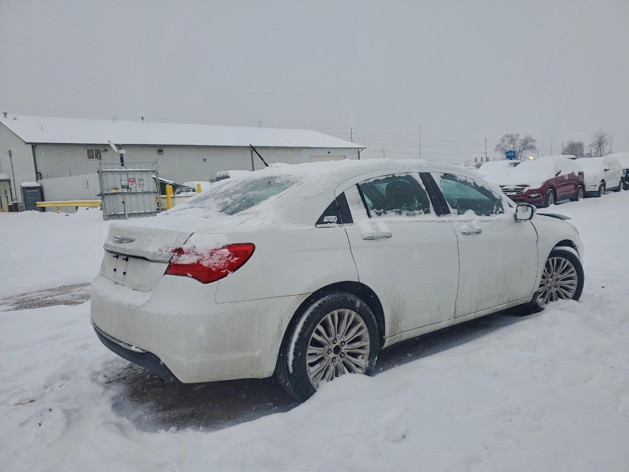 2013 CHRYSLER 200 LIMITED photo 3
