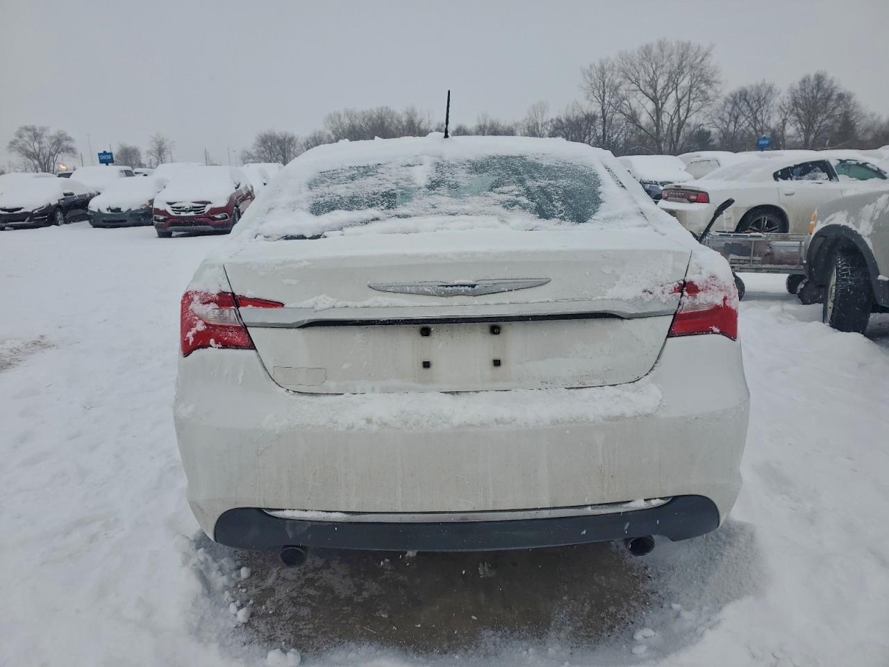 2013 CHRYSLER 200 LIMITED photo 6
