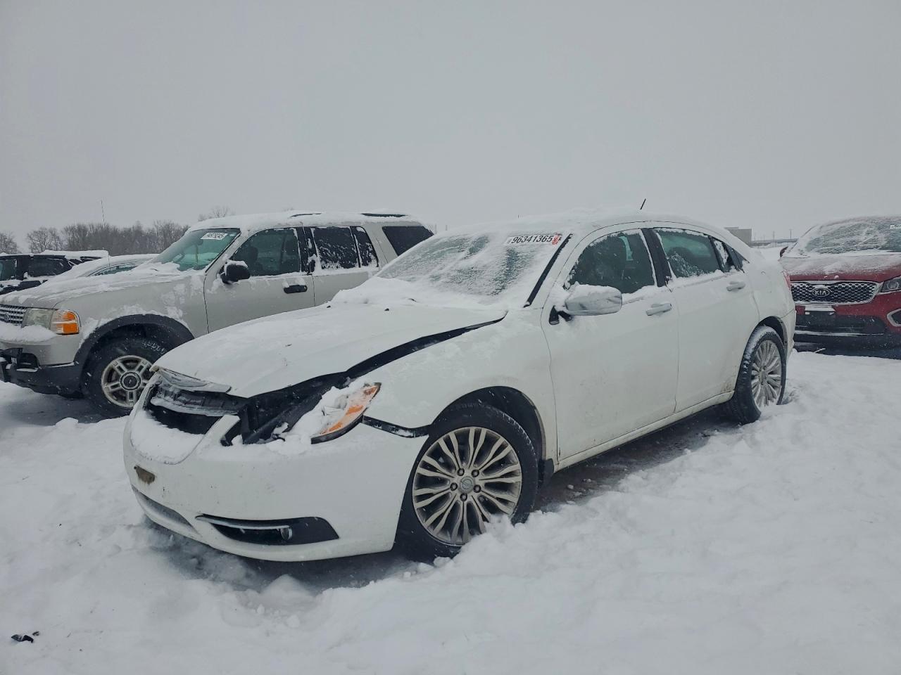 2013 CHRYSLER 200