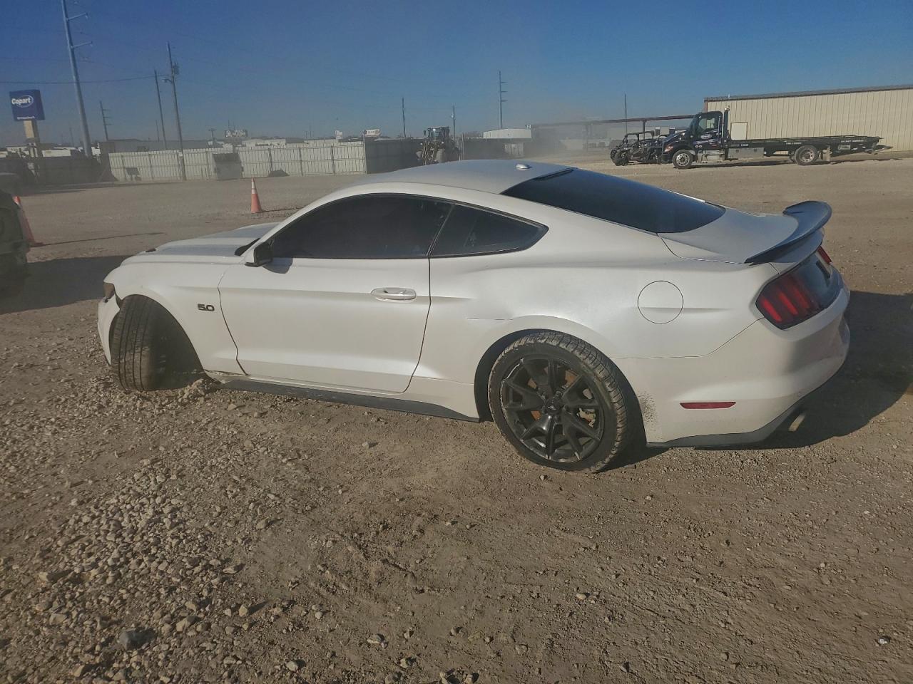 2017 FORD MUSTANG GT photo 2