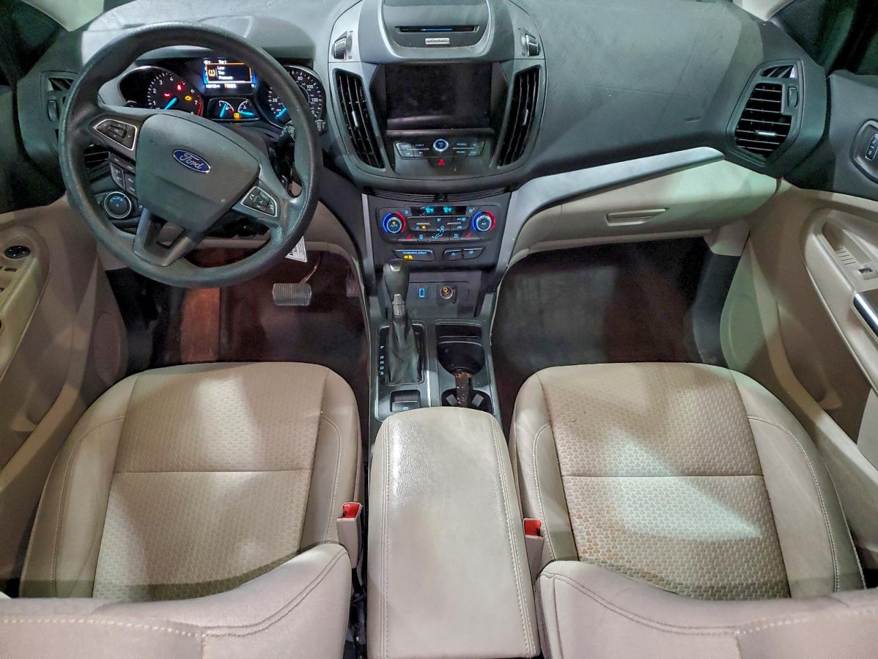 2017 FORD ESCAPE SE photo 8