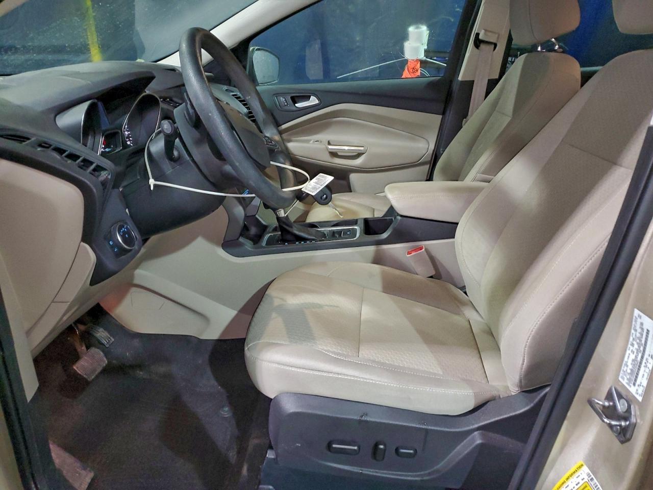 2017 FORD ESCAPE SE photo 7