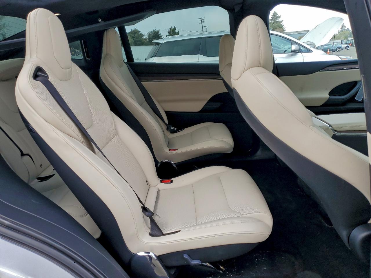 2024 TESLA MODEL X photo 31