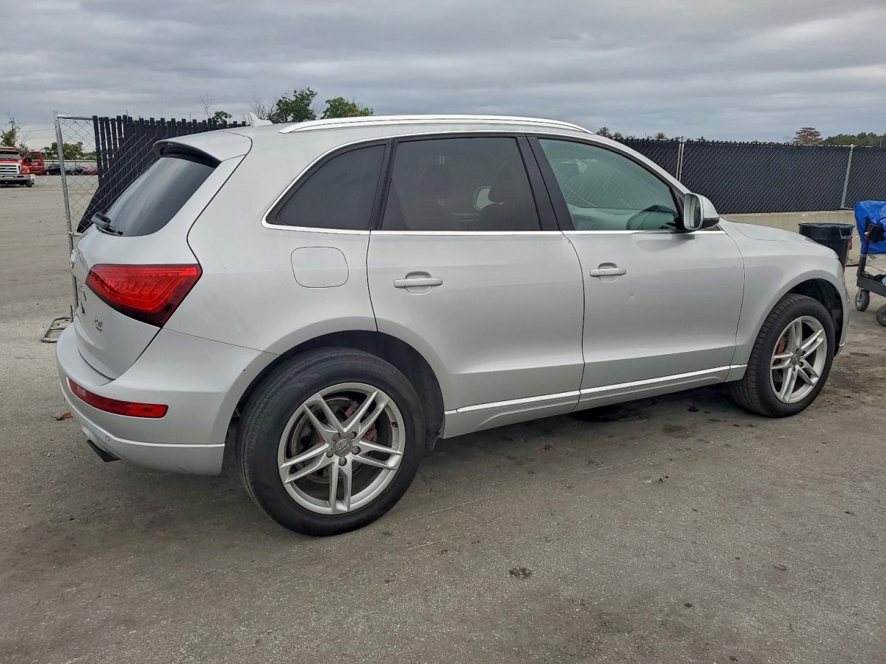 2013 AUDI Q5 PREMIUM PLUS photo 5