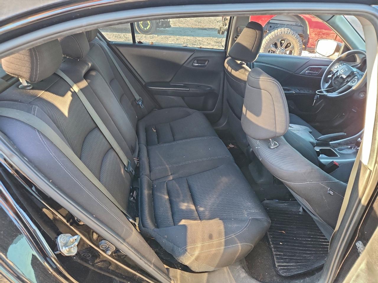 2015 HONDA ACCORD LX photo 28