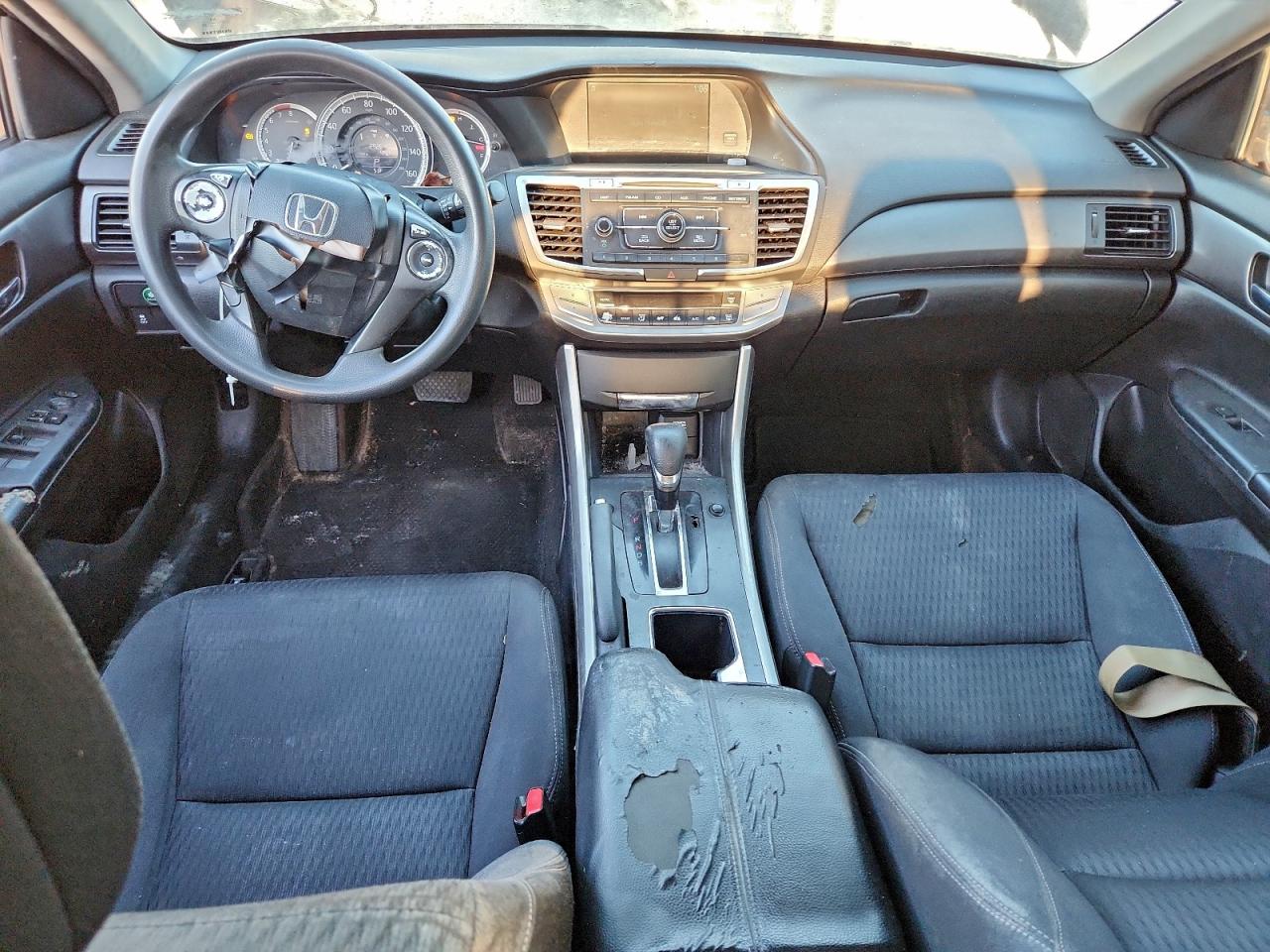 2015 HONDA ACCORD LX photo 22