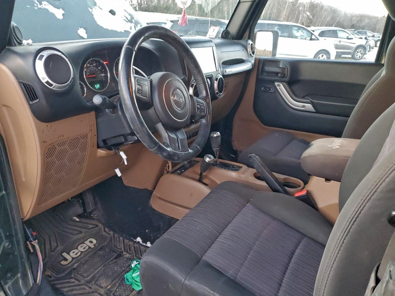 2011 JEEP WRANGLER SAHARA photo 22