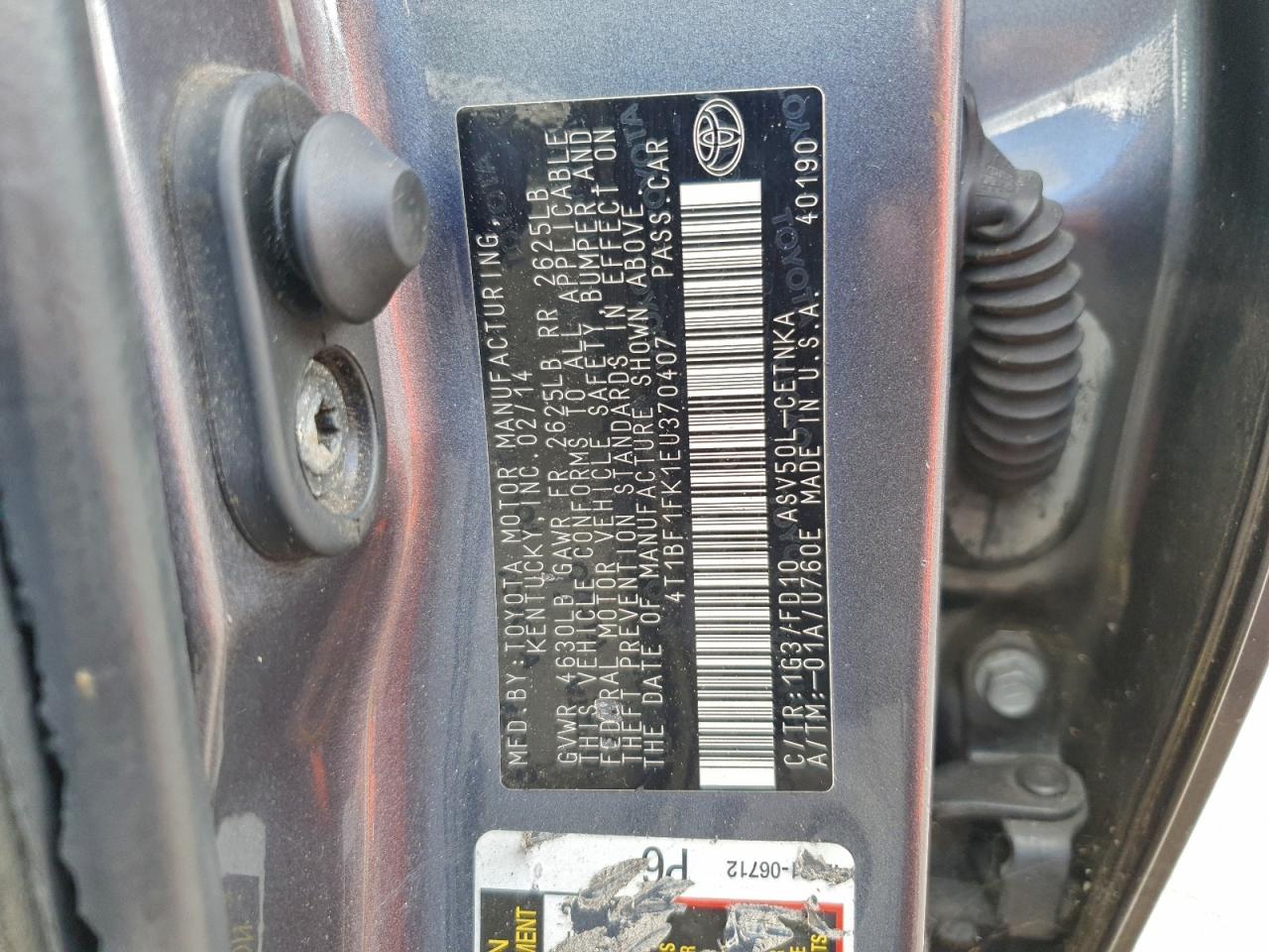 2014 TOYOTA CAMRY L photo 12