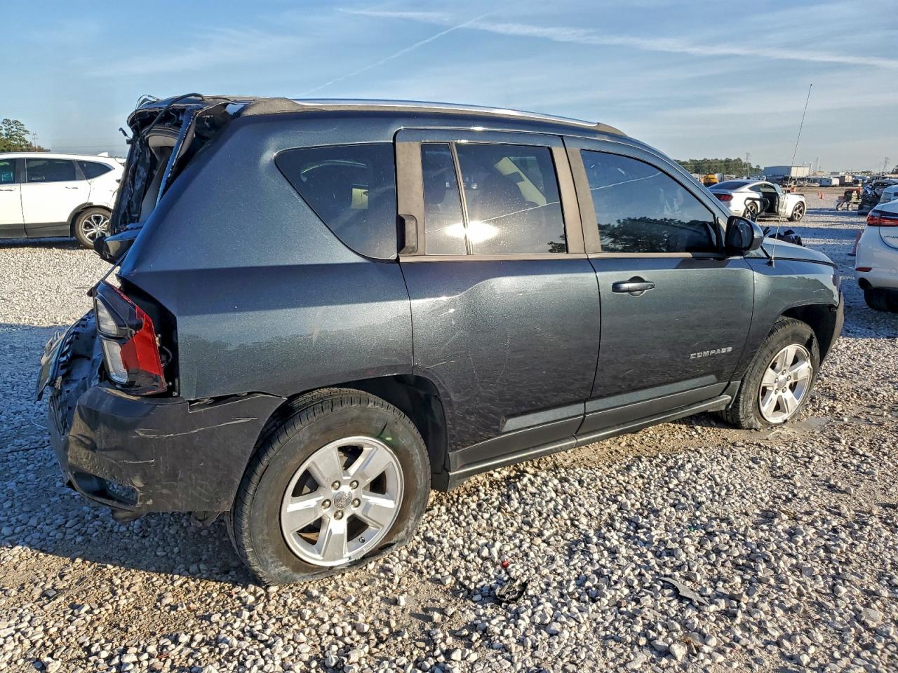 2014 JEEP COMPASS LATITUDE photo 3