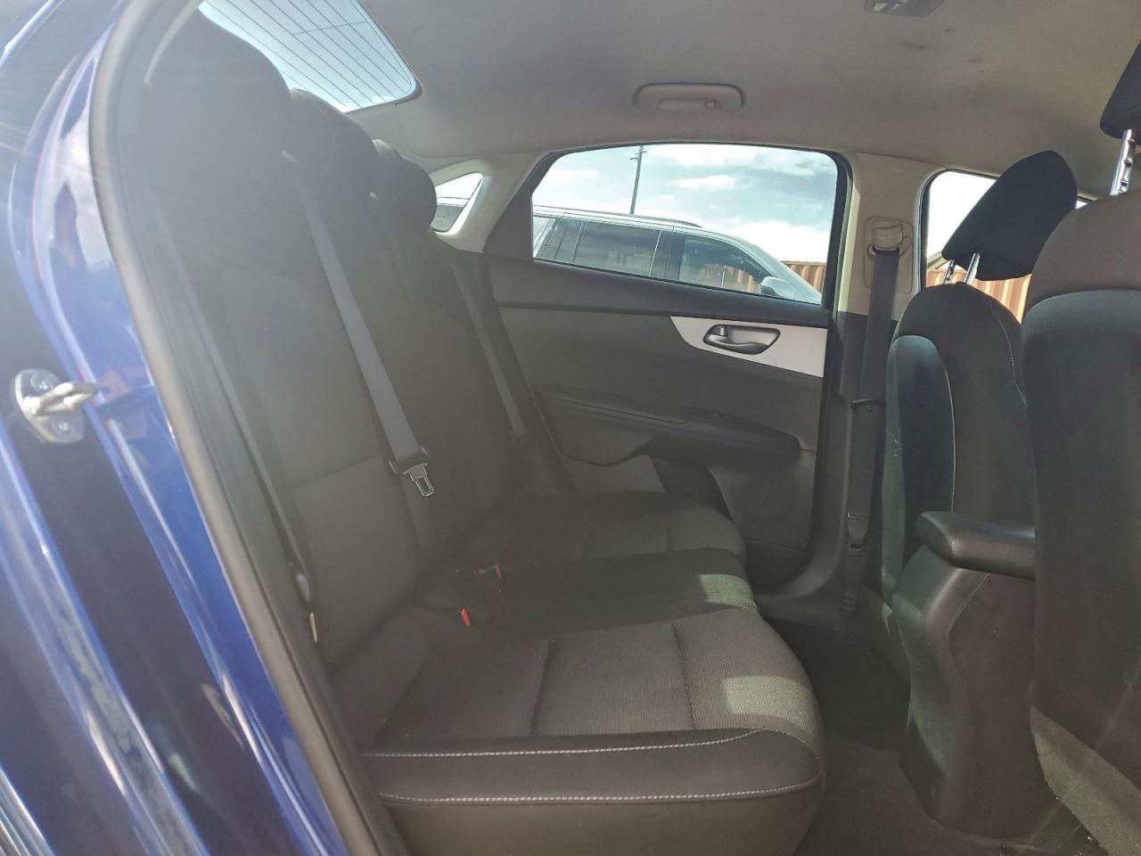 2023 KIA FORTE LX photo 10