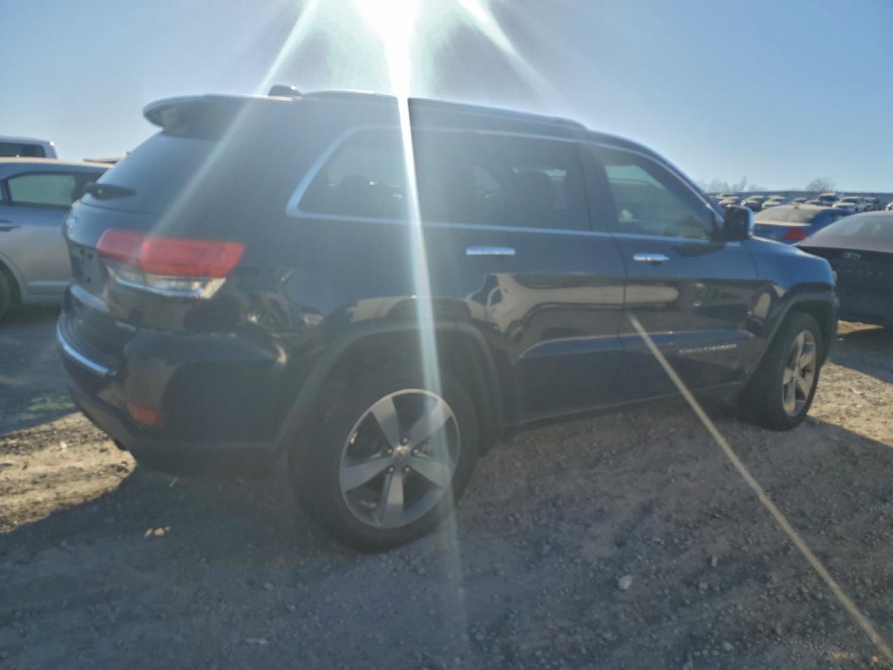 2016 JEEP GRAND CHEROKEE LIMITED photo 3