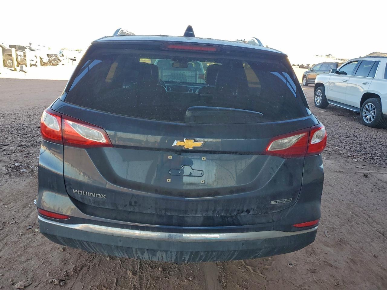 2018 CHEVROLET EQUINOX PREMIER photo 6