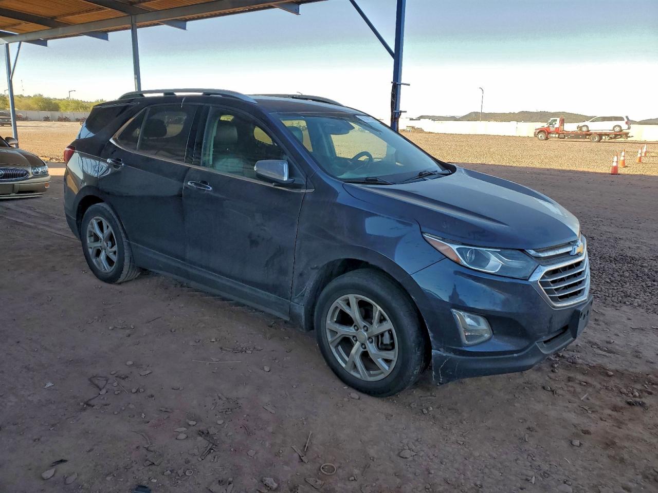 2018 CHEVROLET EQUINOX PREMIER photo 4