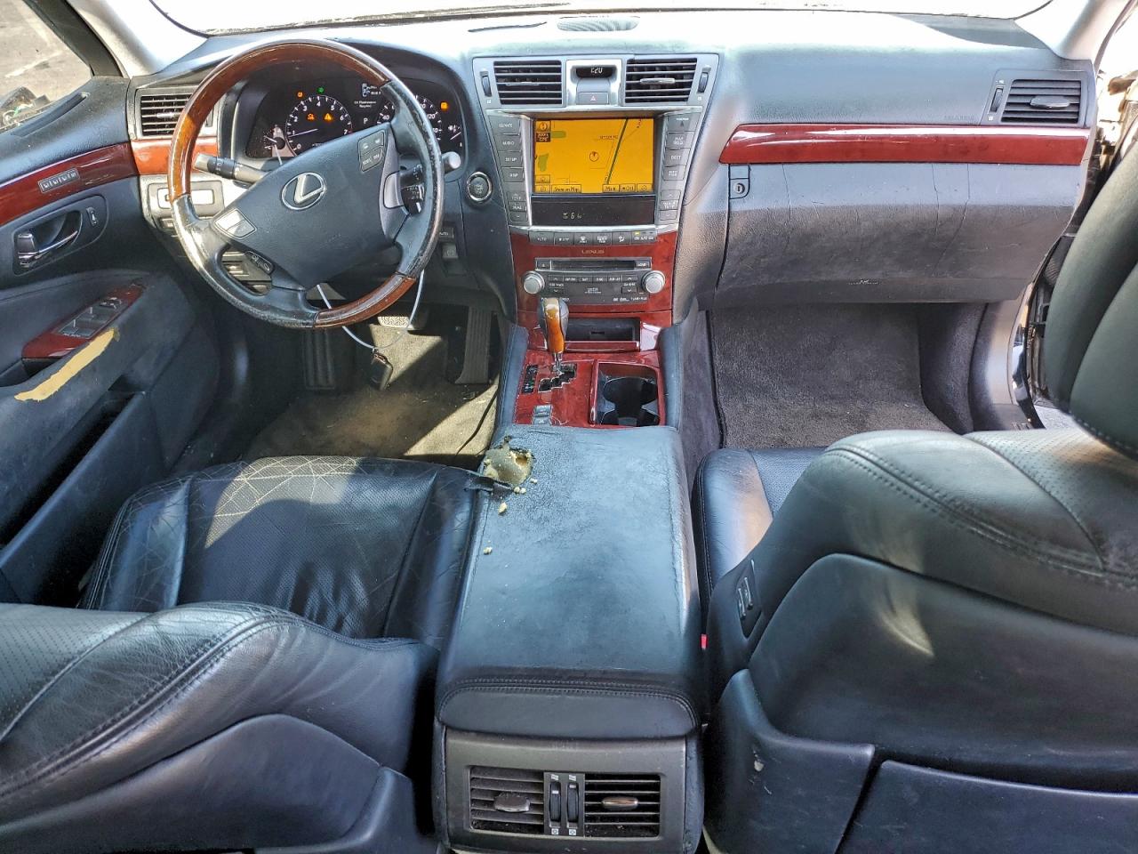 2010 LEXUS LS 460 photo 22
