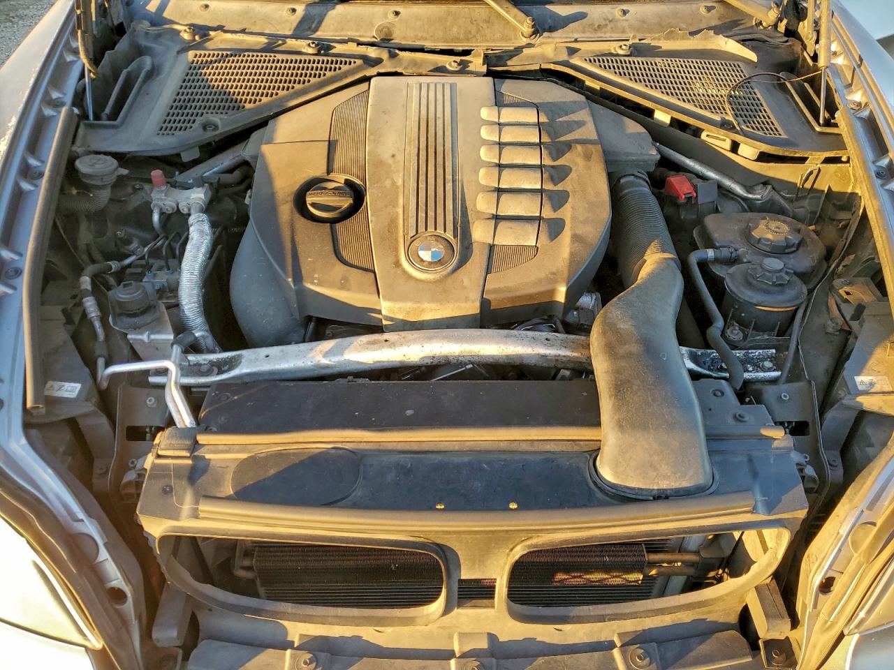 2011 BMW 5 SERIES photo 21