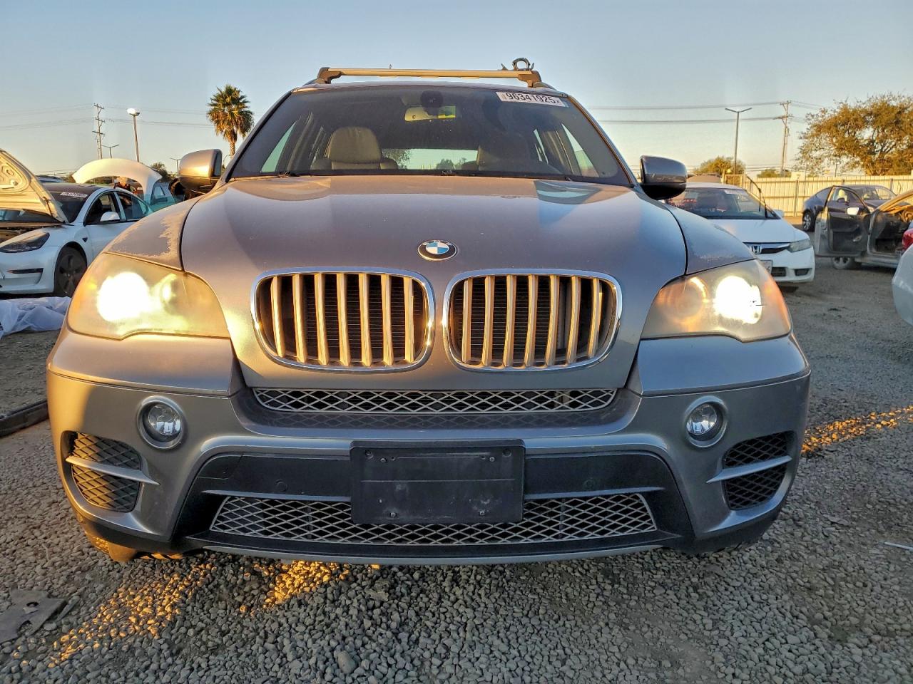2011 BMW 5 SERIES photo 9