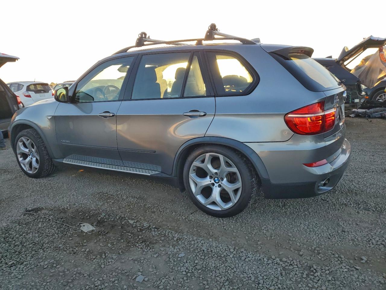 2011 BMW 5 SERIES photo 3