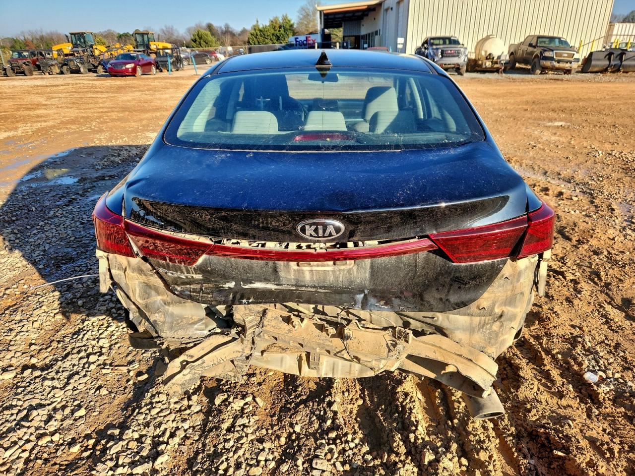 2021 KIA FORTE FE photo 11