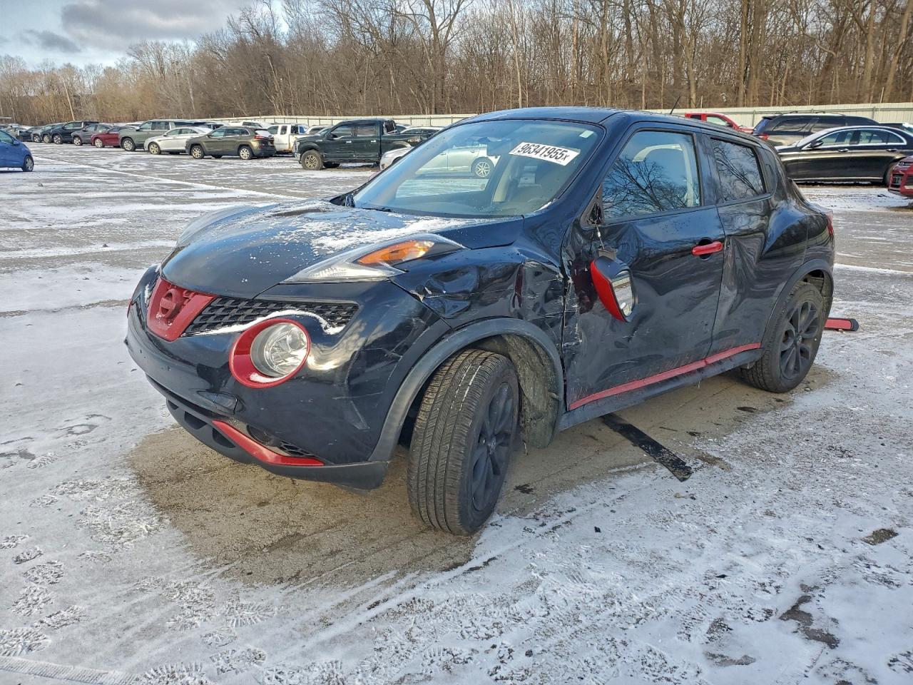 2015 NISSAN JUKE
