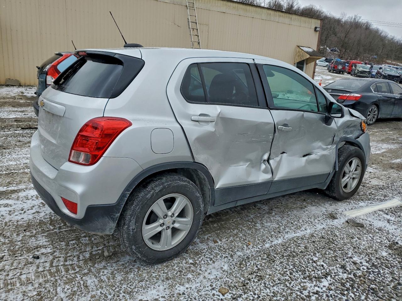 2020 CHEVROLET TRAX LS photo 5
