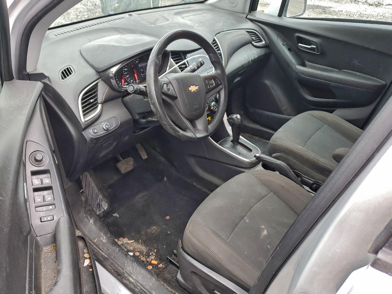 2020 CHEVROLET TRAX LS photo 15