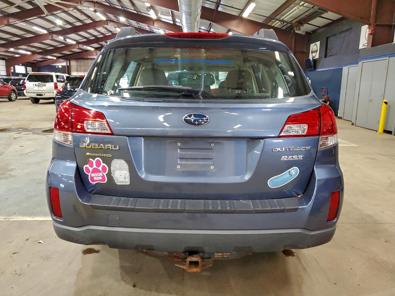 2014 SUBARU OUTBACK 2.5I photo 11