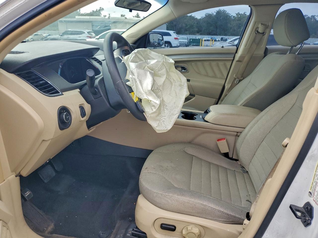 2016 FORD TAURUS SE photo 13