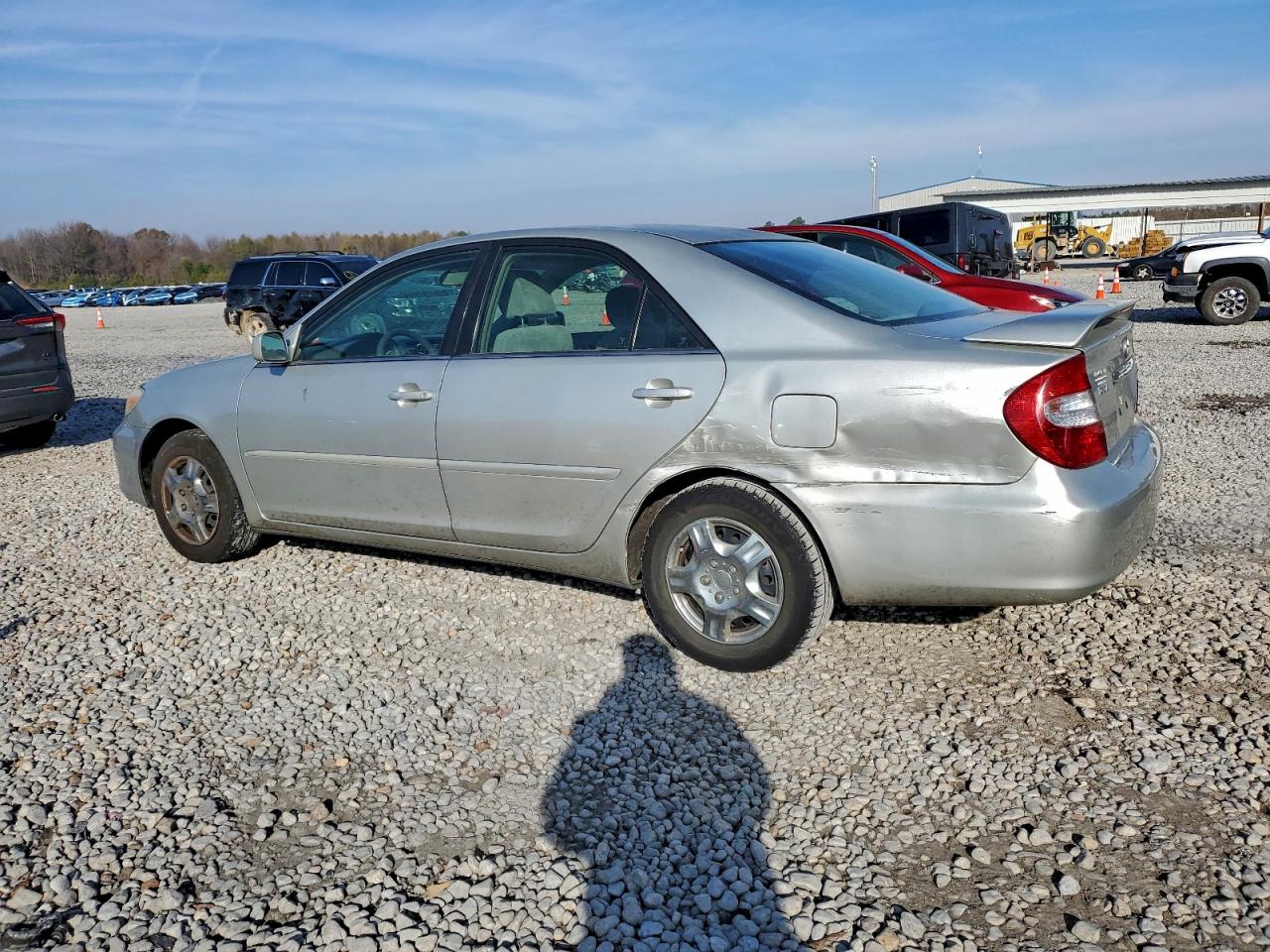 2003 TOYOTA CAMRY LE photo 3