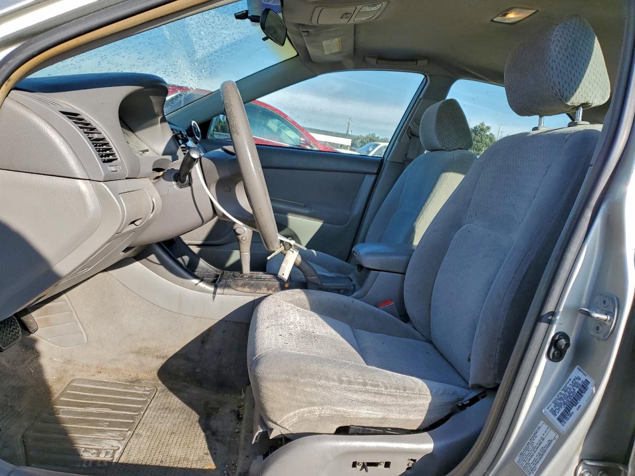 2003 TOYOTA CAMRY LE photo 13
