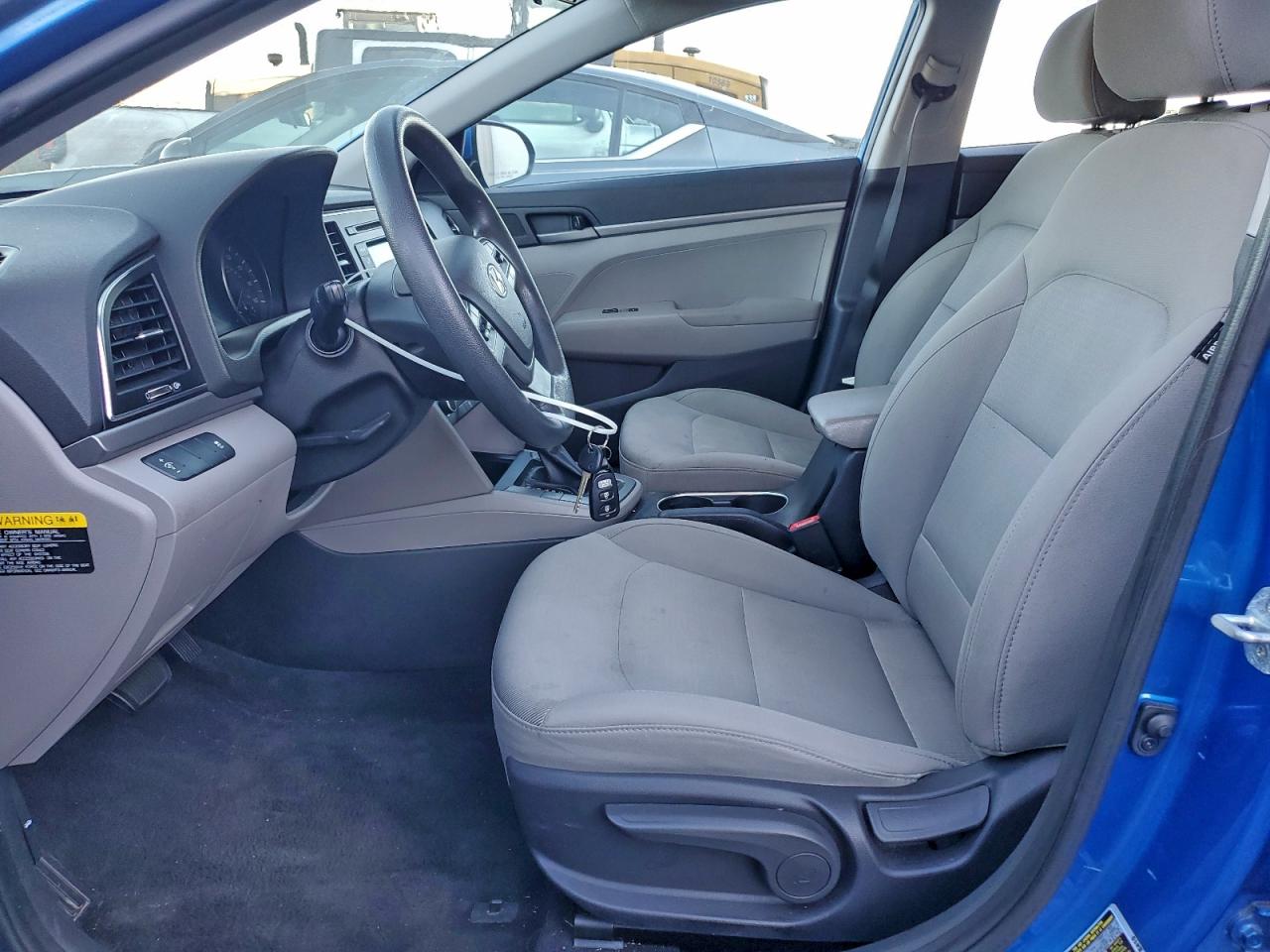 2017 HYUNDAI ELANTRA SE photo 7